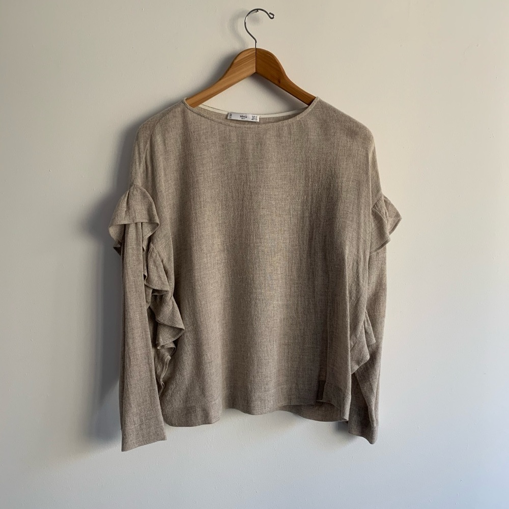 Mango beige ruffle long sleeve top (S)